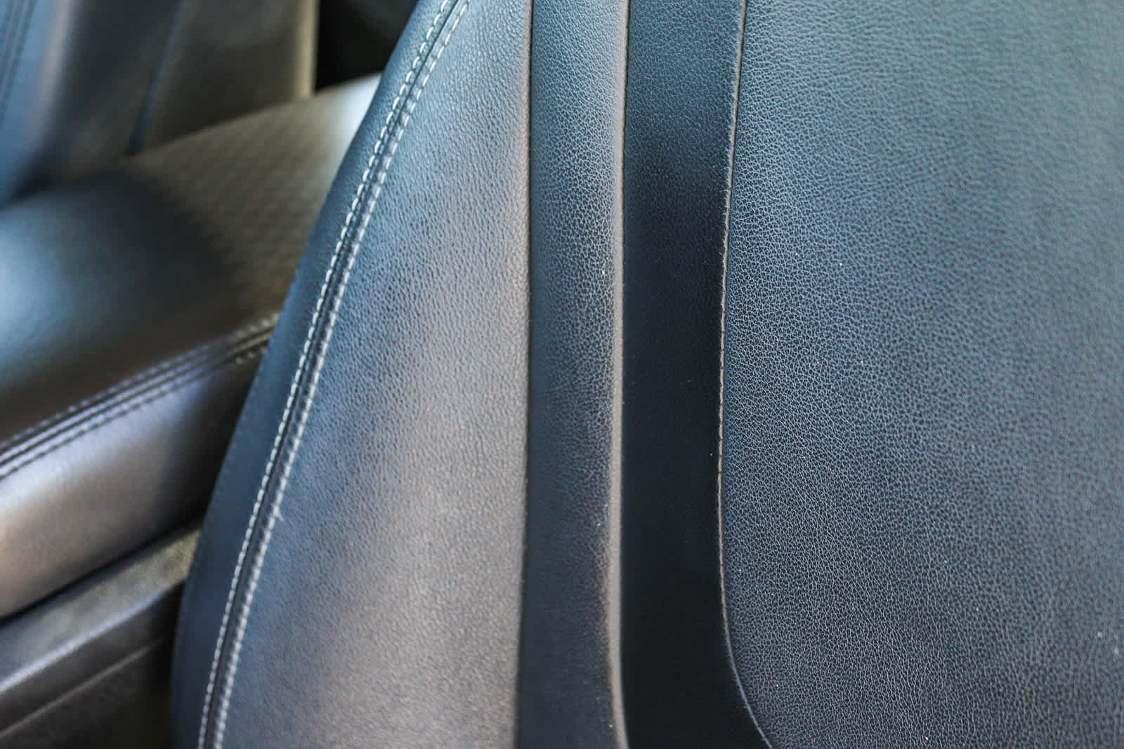 Used 2013 Chevrolet Volt Premium w/ Premium Trim Package FWD image 26