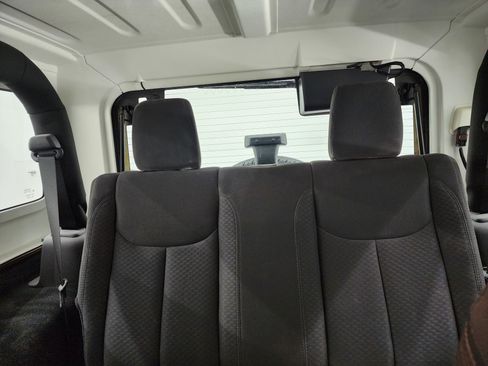 Used 2015 Jeep Wrangler Sport w/ Connectivity Group image 30