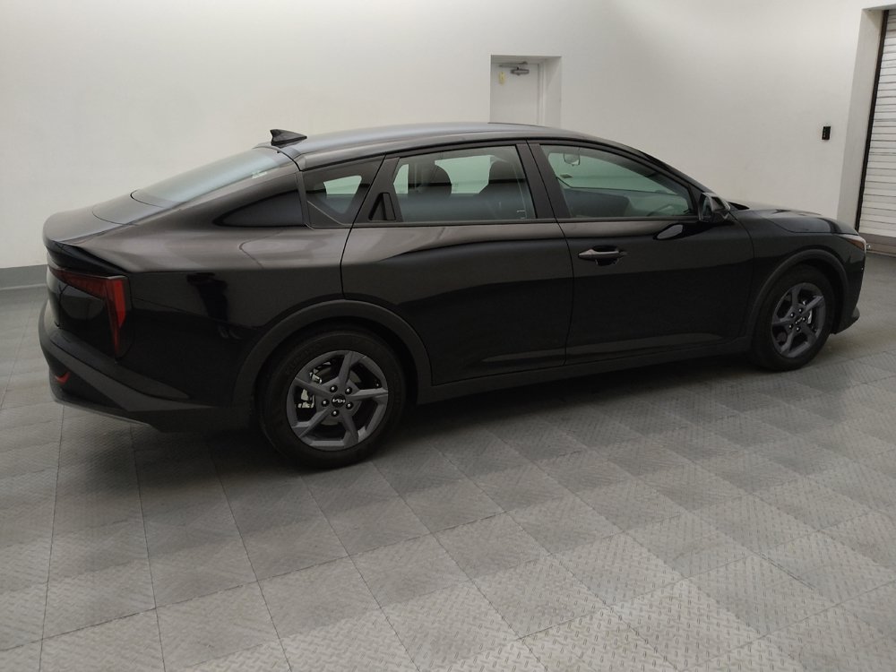 Used 2025 Kia K4 FWD image 10