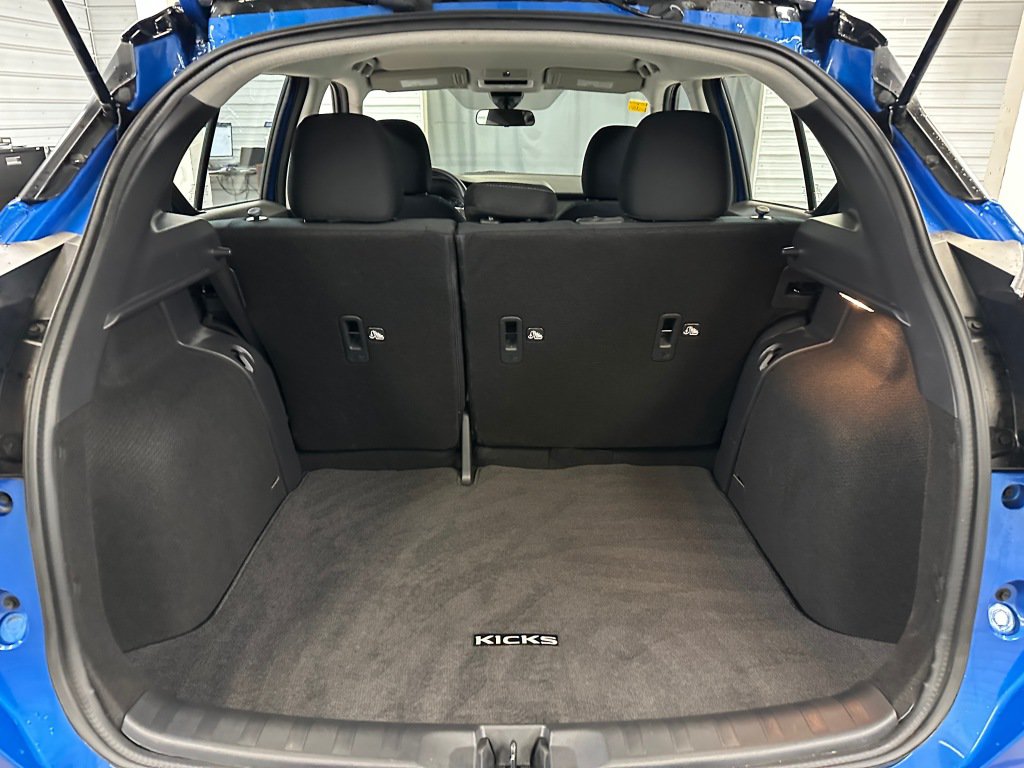 Used 2024 Nissan Kicks SV w/ Exterior Package FWD image 22
