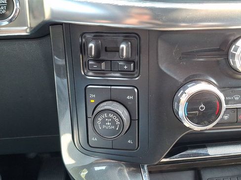 Used 2022 Ford F150 Lariat w/ Equipment Group 502A High AWD/4WD image 25