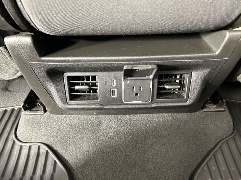 Used 2023 Chevrolet Silverado 1500 LT AWD/4WD image 20