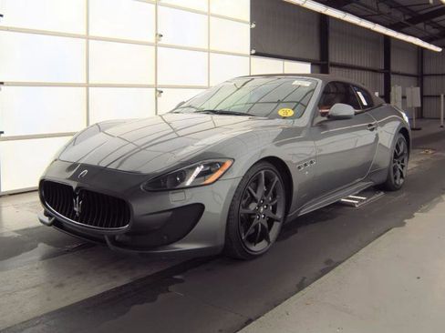 Used 2016 Maserati GranTurismo Sport image 2