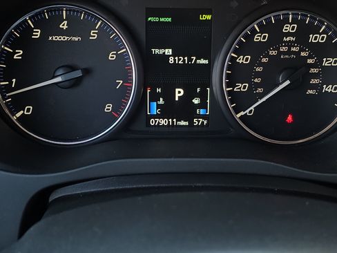 Used 2020 Mitsubishi Outlander SE image 18