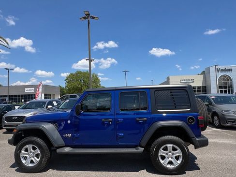 Used 2019 Jeep Wrangler Unlimited Sport S AWD/4WD image 2