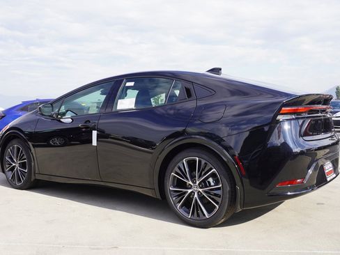 New 2026 Toyota Prius XLE image 4