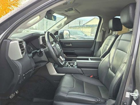 Used 2022 Toyota Tundra Limited image 24