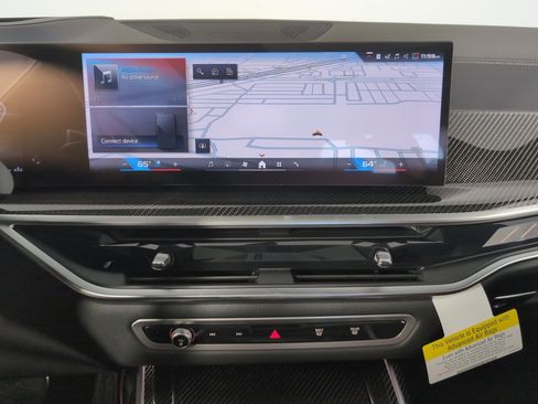 New 2026 BMW X7 M60i image 24