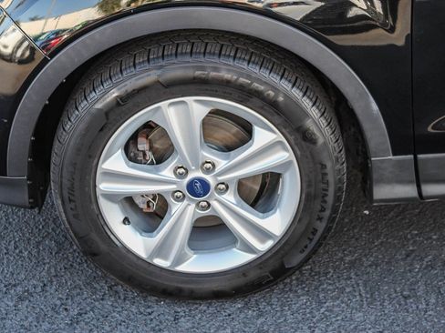 Used 2016 Ford Escape SE w/ SE Cold Weather Package image 6