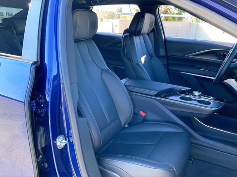 New 2026 Cadillac Lyriq V image 35