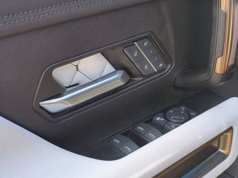Used 2024 GMC Hummer EV 2X AWD/4WD image 23