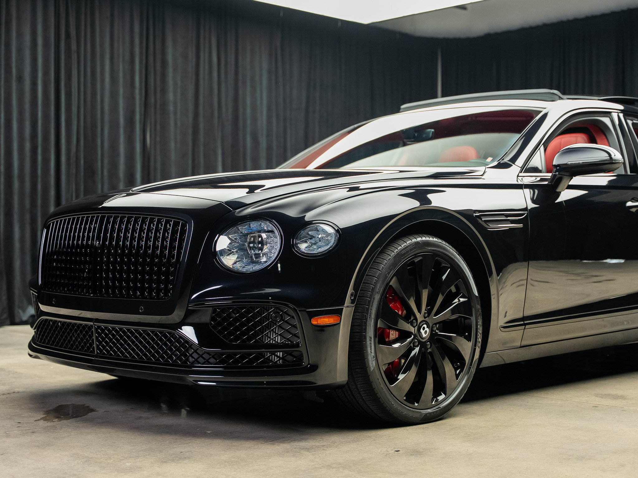 Used 2022 Bentley Flying Spur V8 AWD/4WD image 4