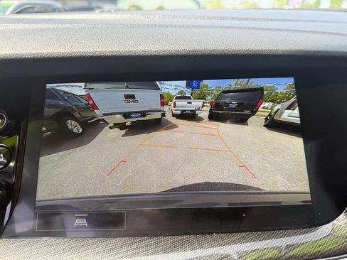 Used 2022 Buick Envision Essence w/ Sport Touring Package AWD/4WD image 27