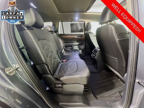Used 2024 Volkswagen Atlas SE image 28