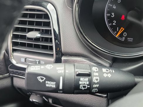 Used 2020 Jeep Grand Cherokee High Altitude AWD/4WD image 20