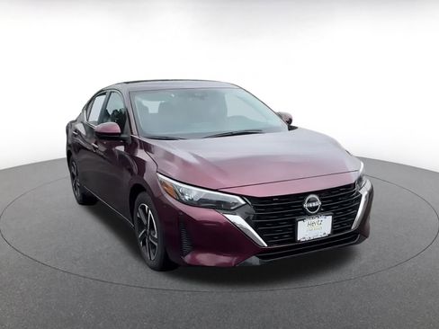 Used 2024 Nissan Sentra SV image 3