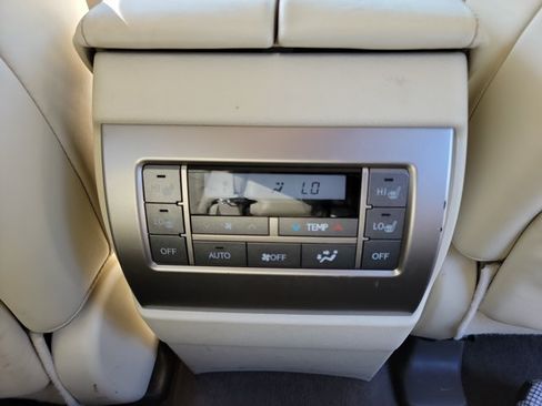 Used 2014 Lexus GX 460 w/ Premium Package AWD/4WD image 17