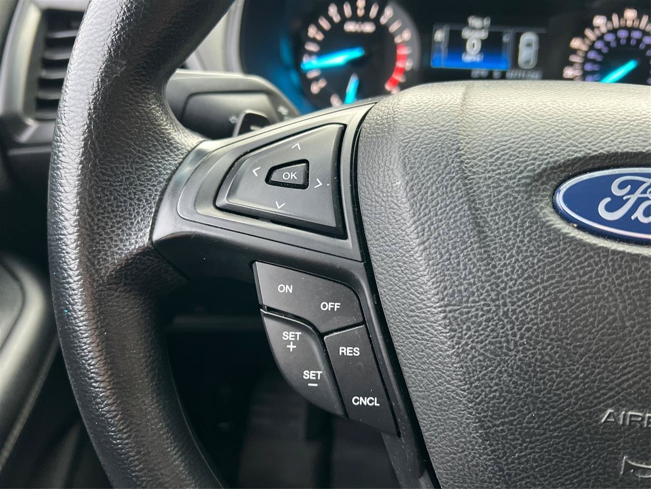 Used 2018 Ford Edge SE AWD/4WD image 35