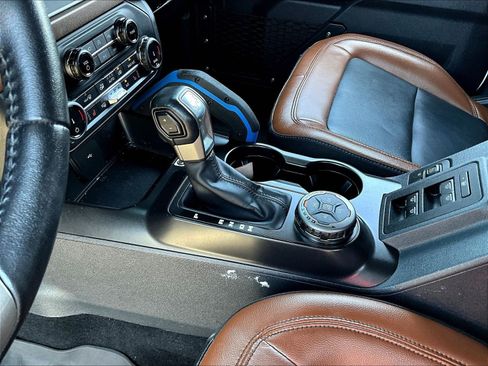 Used 2022 Ford Bronco Outer Banks AWD/4WD image 18