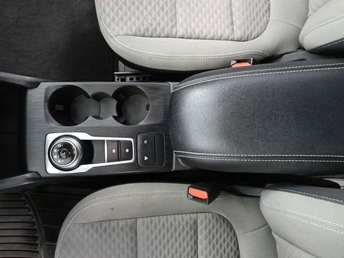 Used 2022 Ford Escape SE w/ Convenience Package FWD image 34