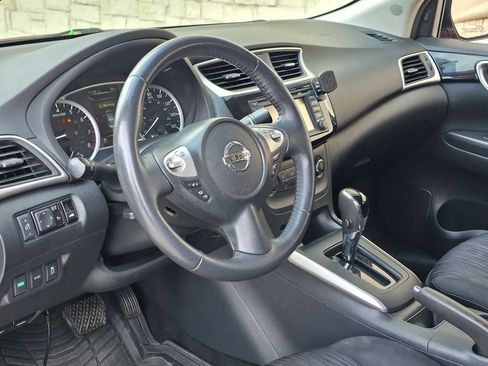 Used 2017 Nissan Sentra SV w/ Driver's Assist Package image 9