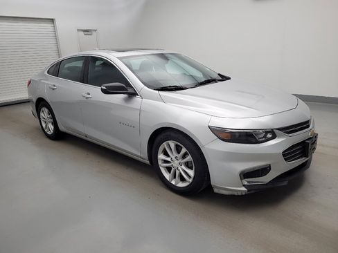 Used 2018 Chevrolet Malibu LT FWD image 11