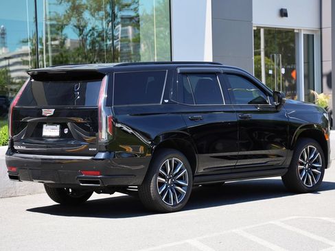 Used 2023 Cadillac Escalade Sport w/ Touring Package AWD/4WD image 4