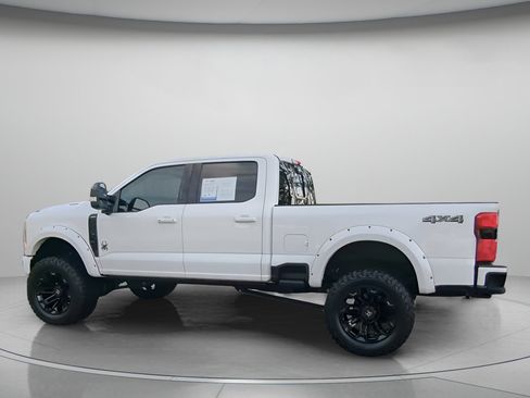 Certified 2024 Ford F250 Lariat w/ Lariat Ultimate Package AWD/4WD image 20