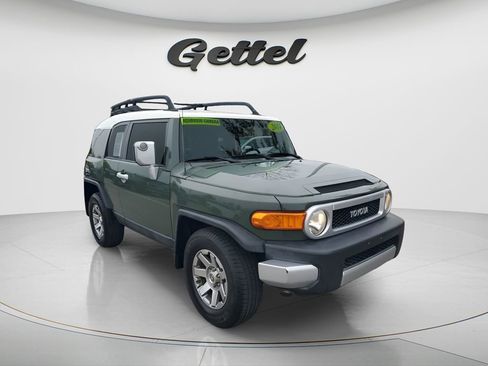 Used 2014 Toyota FJ Cruiser 2WD w/ Convenience Package image 9