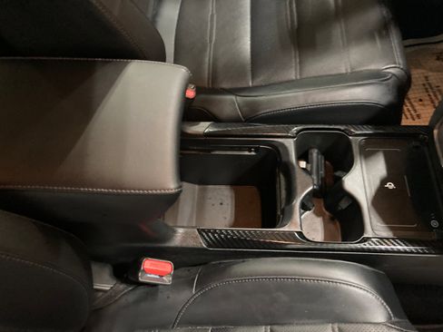 Used 2022 Honda CR-V Touring image 6