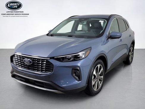 Used 2024 Ford Escape Platinum w/ Class II Trailer Tow Package image 7