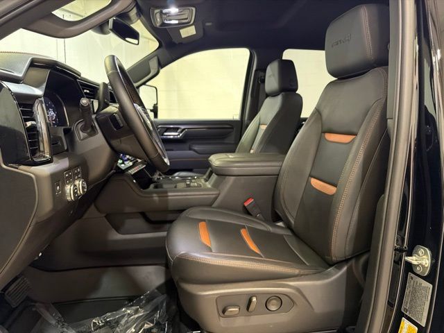 Used 2026 GMC Sierra 2500 AT4 AWD/4WD image 12