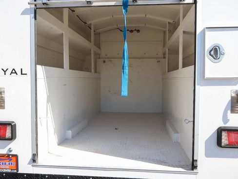 Used 2024 Ford E-350 and Econoline 350 Super Duty w/ Power Windows & Locks Group RWD image 8