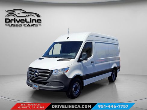 Used 2022 Mercedes-Benz Sprinter 2500 image 5