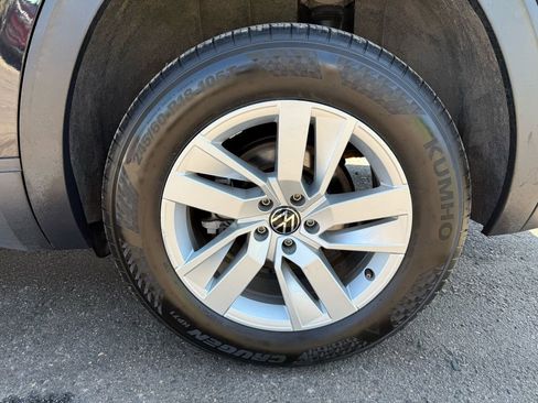 Used 2021 Volkswagen Atlas S image 11