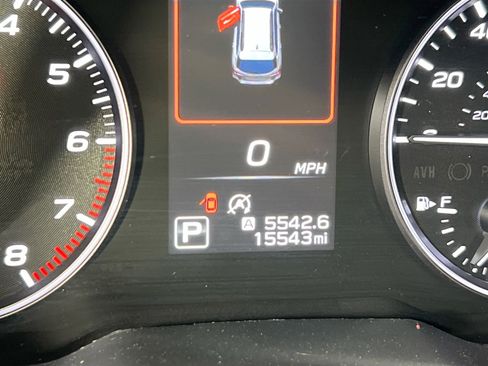 Used 2022 Subaru Outback Premium image 12