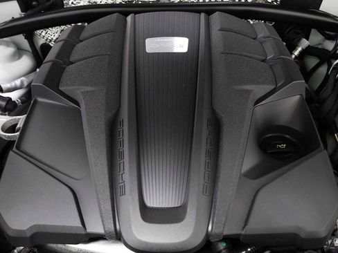 New 2026 Porsche Macan S image 43