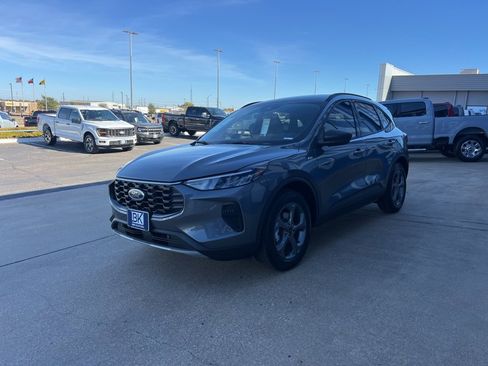 New 2026 Ford Escape ST-Line w/ Tech Pack #1 image 3