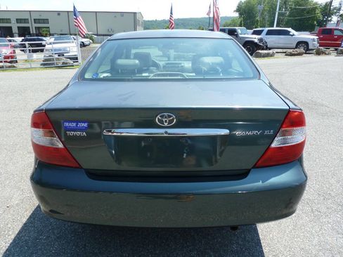 Used 2003 Toyota Camry XLE w/ XLE Premium Plus Pkg FWD image 6