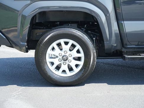 Used 2024 Toyota Tacoma SR5 AWD/4WD image 9