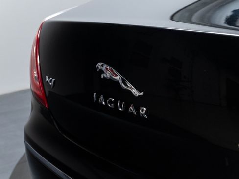 Used 2013 Jaguar XJ AWD image 52