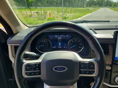 Used 2024 Ford Expedition Limited RWD image 27