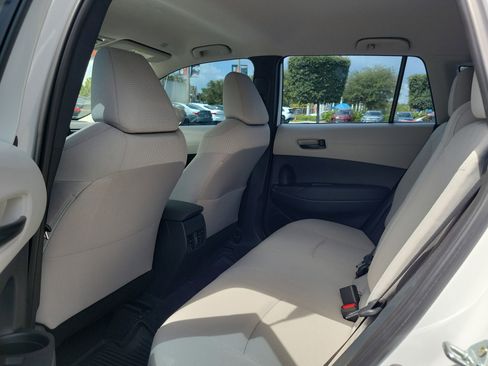 Used 2023 Toyota Corolla Cross L FWD image 18
