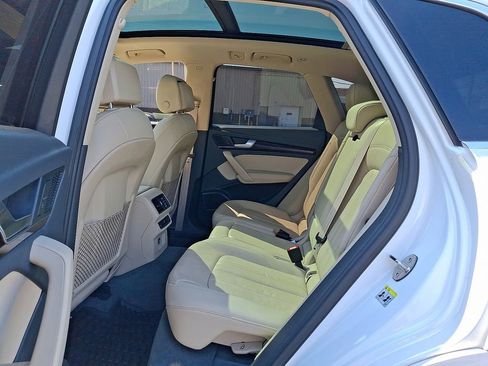 Used 2018 Audi Q5 2.0T Premium Plus image 12