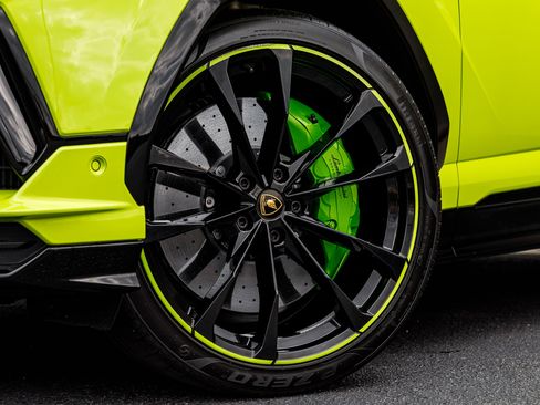 Used 2023 Lamborghini Urus S image 4