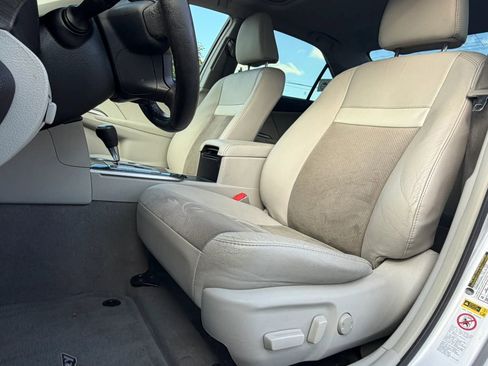 Used 2013 Toyota Camry XLE w/ Leather Pkg FWD image 10