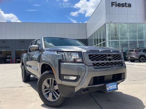 Certified 2025 Nissan Frontier SV w/ SV Convenience Package AWD/4WD image 1