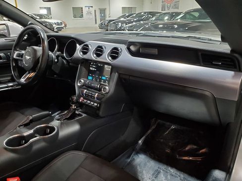 Used 2018 Ford Mustang Coupe w/ Equipment Group 101A RWD image 14