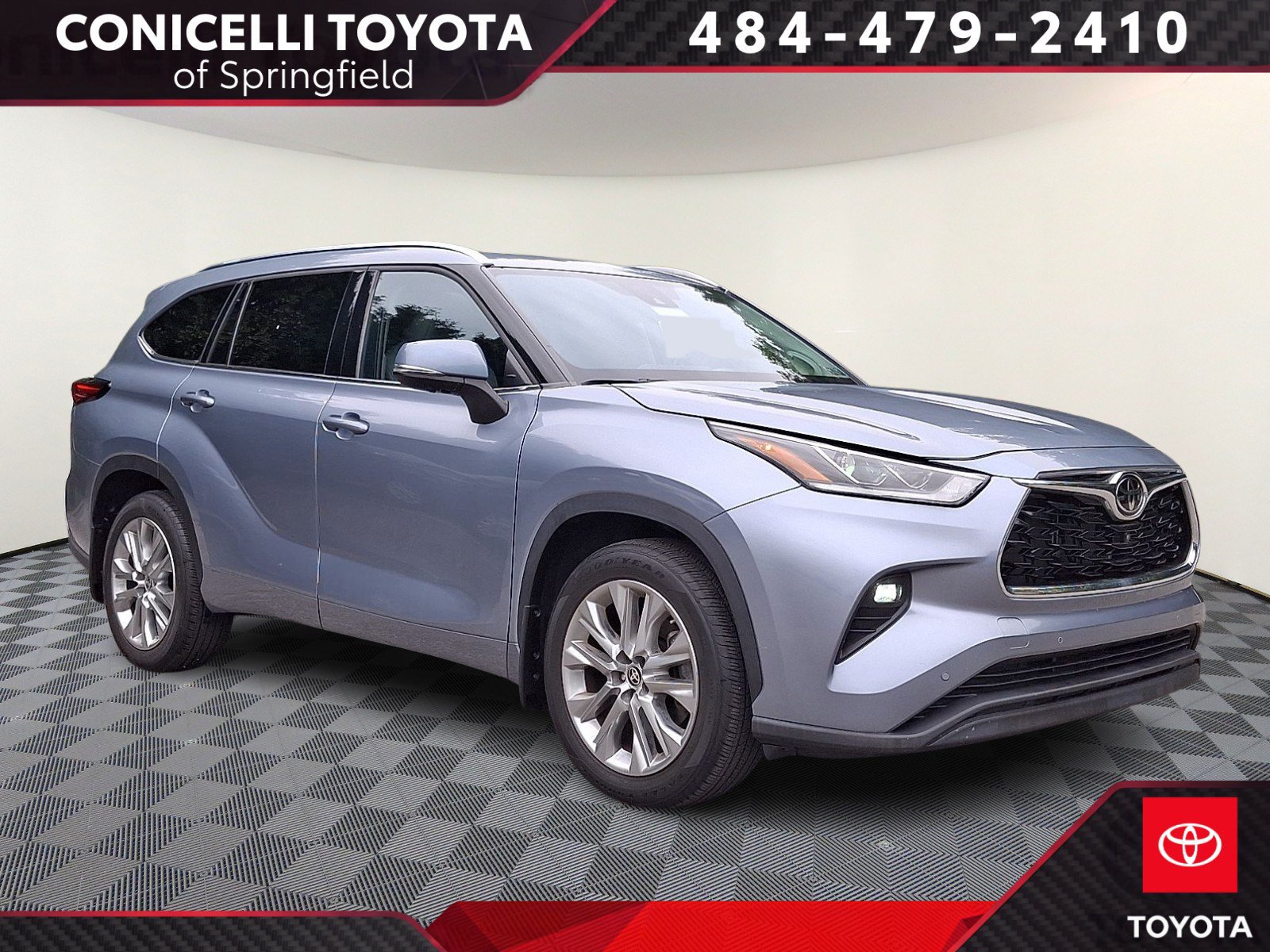 Used 2023 Toyota Highlander Limited AWD/4WD image 1