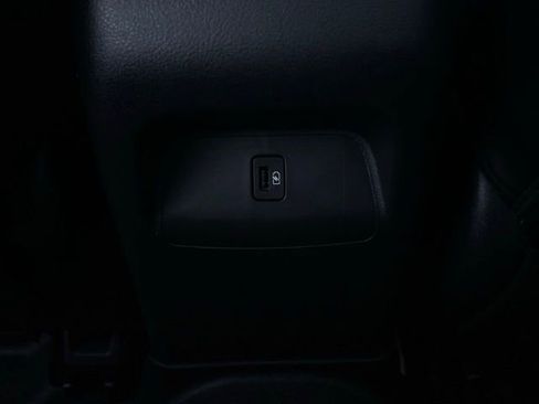 Used 2023 Nissan Sentra SR w/ SR Premium Package image 18